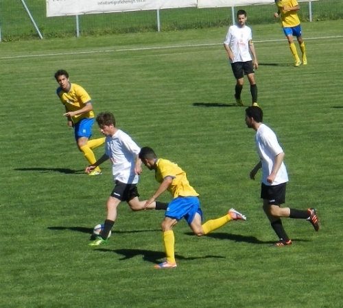 Impresa eroica la Pro s'impone a Caronno - l'avventura di Giovi